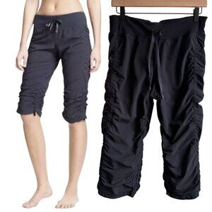 Zella Black Move It Capri Jogger Workout Dance Studio Pants Size 10